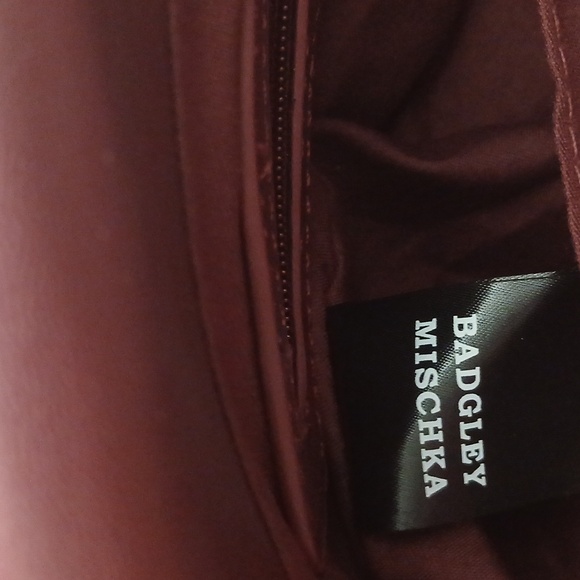 Badgley Mischka Elegant Quilted Burgundy Shoulder Bag - Picture 9 of 14